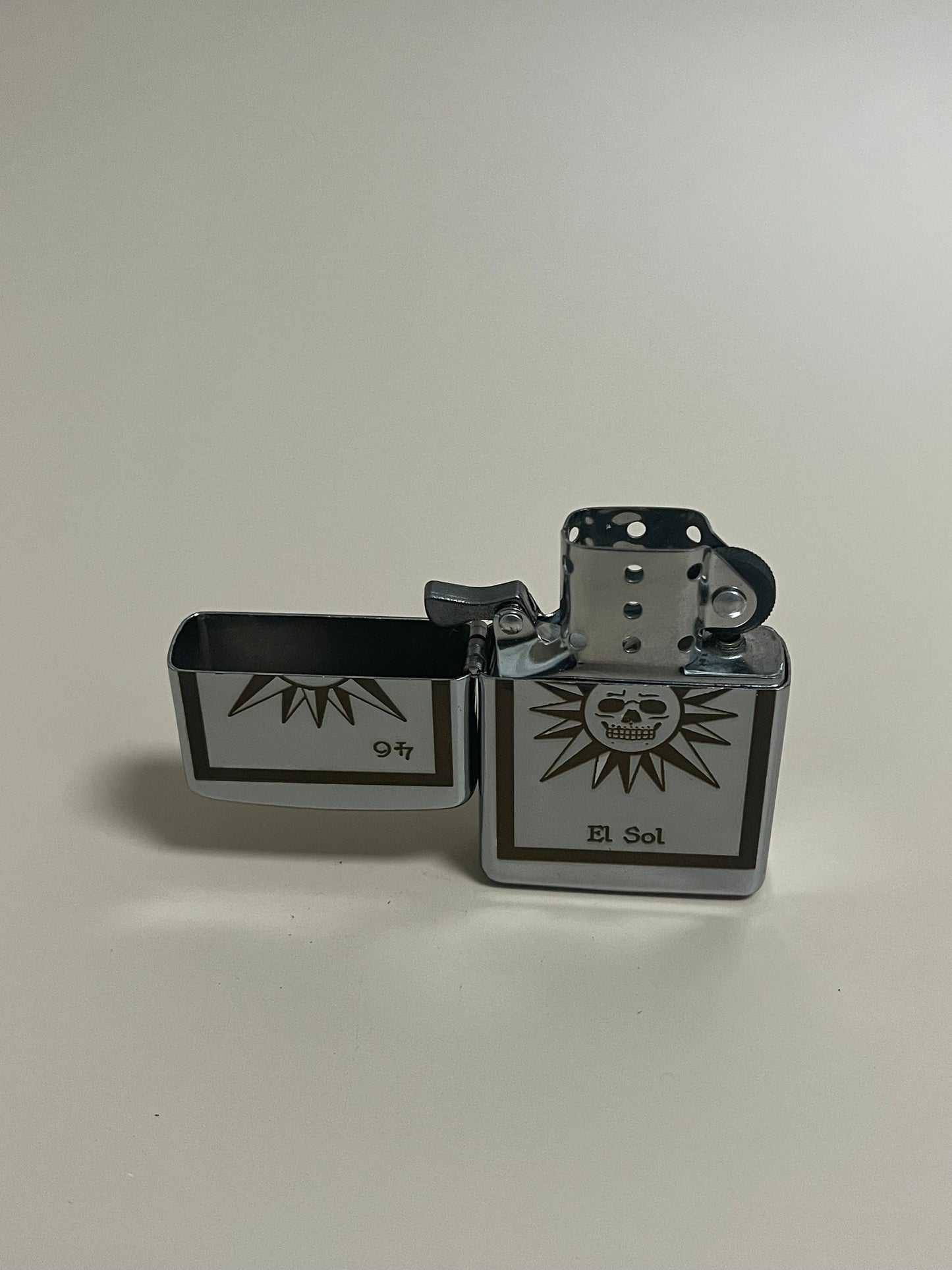 Loteria Edition Lighter "El Sol" Engraved on High Quality Steel Flip Oil Lighter